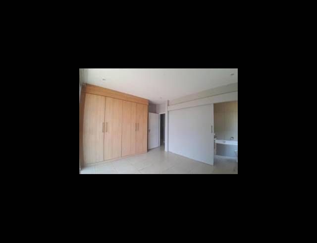 2 BEDROOM PROPERTY TO RENT IN ROOIHUISKRAAL NORTH